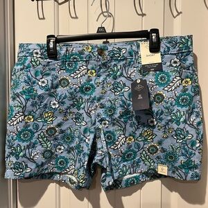 NWT Liz Claiborne Blue, yellow, white and Green floral Bermuda Shorts women 14
